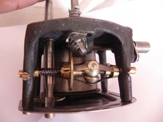 Antique Phonograph / Gramophone Internal Machine Part