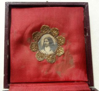 RARE ANTIQUE RELIQUARY BOX w HAIR LOCK RELIC OF SAINT THERESE OF LISIEUX 10