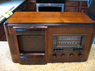 Restored Rca Model T60 Am/sw Pushbutton Tube Radio With Eye Tube And Rca Input