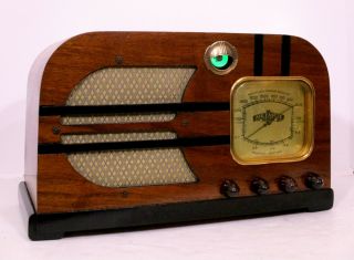 Old Antique Wood Air Castle Vintage Tube Radio - Restored & w/ Tuning Eye 2