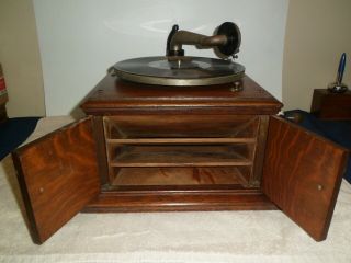 Small Antique Victor Victrola Talking Machine Record Player Phonograph VV - VI 2