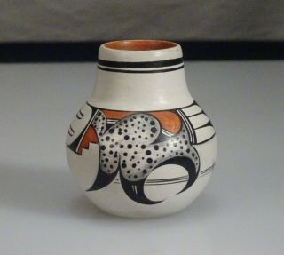 Vintage Native American Miniature Pottery Pot Signed - 57089