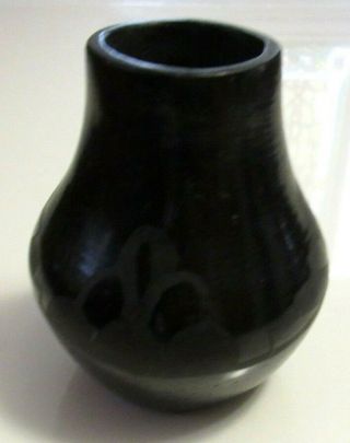 Antique Native American Santa Clara Pueblo Black Pottery Pot