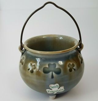 Wade Irish Porcelain Small Cauldron Bean Pot Ornament Made In Ireland Shamrock