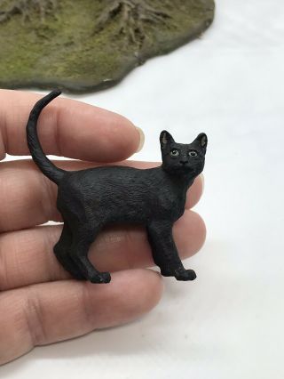 Miniature Artisan Gundren Kolenda Witch w/broom & Black Cat 10