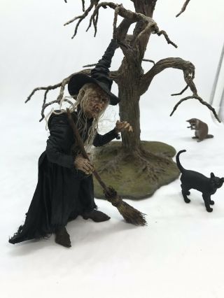 Miniature Artisan Gundren Kolenda Witch W/broom & Black Cat