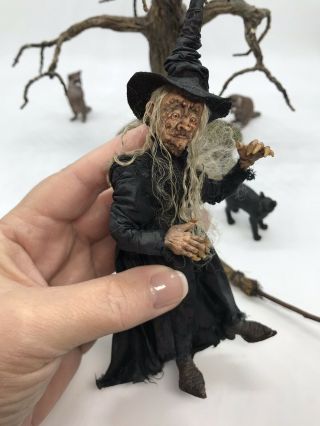 Miniature Artisan Gundren Kolenda Witch w/broom & Black Cat 5