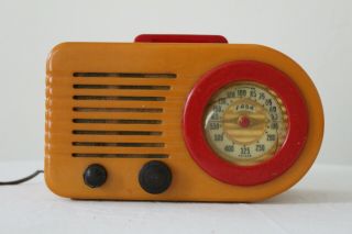 Fada Model 1000 Catalin Radio Butterscotch