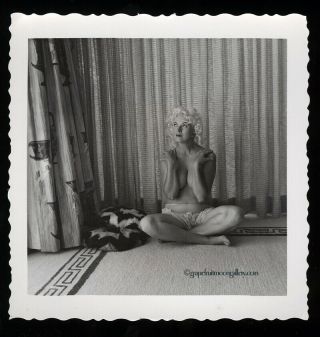 Bunny Yeager Revealing Pin - Up Photograph Stunning Platinum Blonde Self Portrait