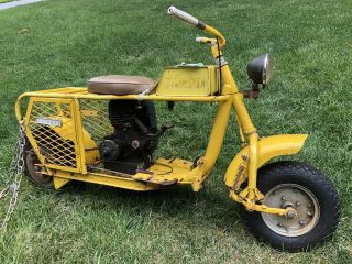 1960 Cushman Trailster Motor Scooter 4