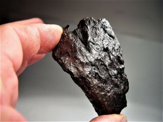 NICELY SHAPED SPECIMEN DRONINO ATAXITE IRON METEORITE INDIVIDUAL 133.  6 GMS 5