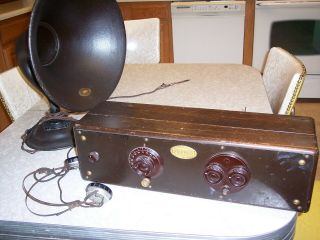 1927 Antique Atwater Kent Model 33 Tube Radio,  Horn Speaker And Headphones