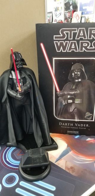 Sideshow Premium Format Star Wars Darth Vader Figure Light Up Saber & Suit 2005