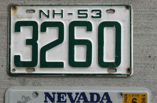 1953 Green On White 4 - Digit Hampshire " Shorty " License Plate