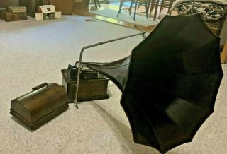 Edison Cylinder Phonograph With Morning Glory Horn