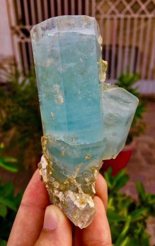 Wow 990 C.  T Top Class Damage Terminated Blue Color Aquamarine Crystal