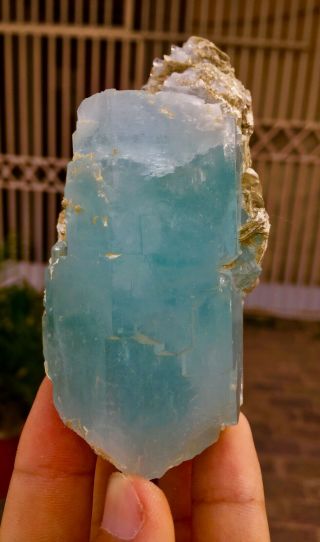 WoW 1565 C.  T Top Class Damage Terminated Blue Color Aquamarine Crystal 3