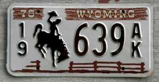1978 Cowboy On Horse Over Wooden Fence Wyoming License Plate 19