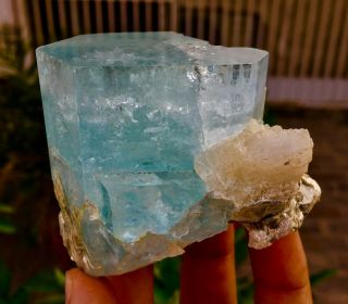 WoW 1572 C.  T Top Class Damage Terminated Blue Color Aquamarine Crystal 2