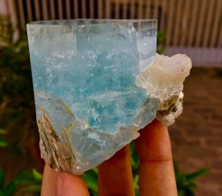 WoW 1572 C.  T Top Class Damage Terminated Blue Color Aquamarine Crystal 3