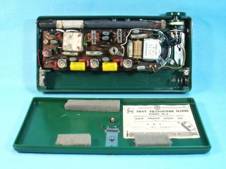 RARE 1950s Vintage Sony TR - 6 Historical Transistor Radio BEAUTIFUL&WORKS 9