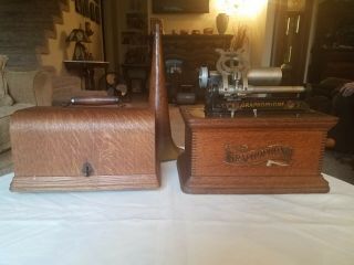 Antique Columbia American Graphophone Wood In A Wood Case