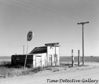 Abandoned Texaco Gas Station / Pumps,  North Dakota - 1937 - Historic Photo Print