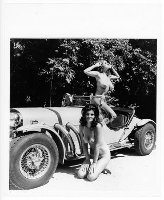Vintage Bunny Yeager Pin - up Photograph Two Nude Beauties on Classic Car in Miami 2