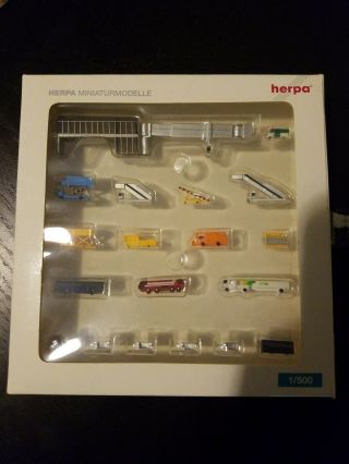 Herpa Airport Accessories Set I 1/500 Scale