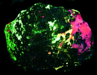 Esperite,  willemite fluorescent minerals five color,  Franklin,  NJ 3
