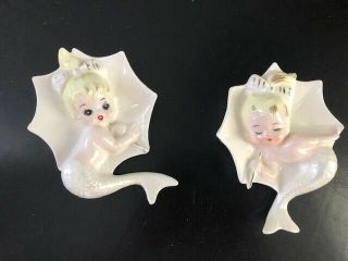 2 Vintage Ceramic Mermaids Holding Umbrella Bathroom Wall Plaque Figurine Rare