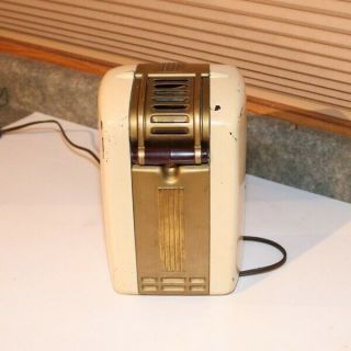 Westinghouse Refrigerator Radio - Model H - 126 4