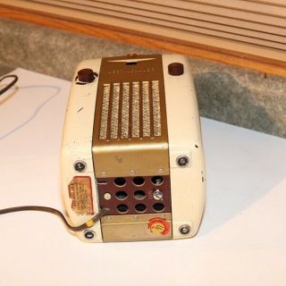 Westinghouse Refrigerator Radio - Model H - 126 6