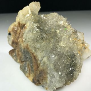 640g Natural quartz crystal cluster mineral specimens,  hand - carved rabbits 8