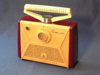 Emerson 868 Portable Transistor Radio with the Miracle Wand 3