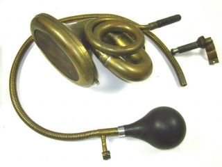 Antique Nonpareil Double Twist Model T Or Cadillac Brass Car Horn Remote Bulb