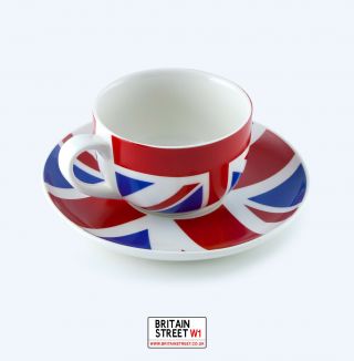 UK Union Jack Tea Set.  Souvenir British Teapot.  British teacups and saucers. 6