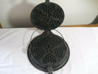 ANTIQUE VINTAGE HEART & STAR GRISWOLD CAST IRON WAFFLE IRON MAY 18,  1920 NO.  8 3