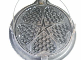 ANTIQUE VINTAGE HEART & STAR GRISWOLD CAST IRON WAFFLE IRON MAY 18,  1920 NO.  8 4