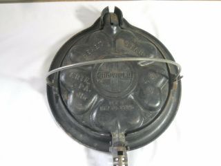 ANTIQUE VINTAGE HEART & STAR GRISWOLD CAST IRON WAFFLE IRON MAY 18,  1920 NO.  8 6