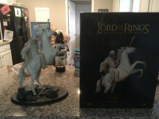 Gandalf With Shadowfax - Lord Of The Rings Sideshow Statue W/ Box Repaired
