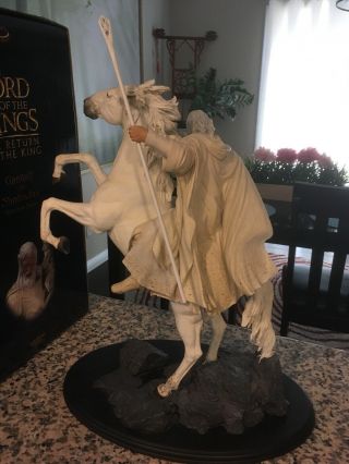 Gandalf with Shadowfax - Lord Of The Rings Sideshow Statue W/ Box Repaired 6