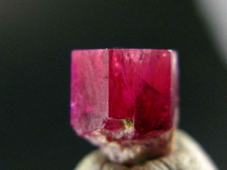 Rare Gem Bixbite Red Beryl Emerald Crystal From Utah - 4.  05 Carats