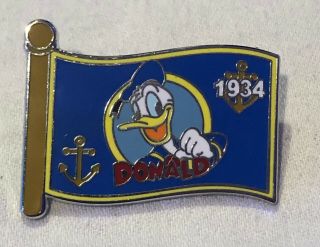 Htf - Disney Pin - Wdw - Mystery Box Set - Character Flags - Donald Duck - Le 250