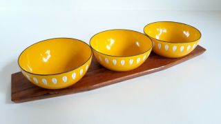 Vintage MCM Cathrineholm Yellow 3 Snack Bowl Set w/Teak Tray Norway Lotus Enamel 3