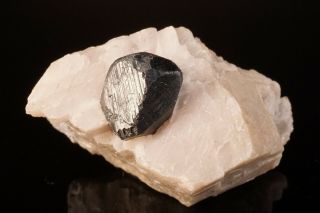UNIQUE Franklinite Crystal on Calcite FRANKLIN,  JERSEY - Ex.  Elling 7