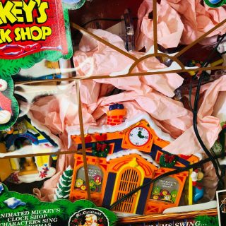 Vintage 1993 Mr.  Christmas MICKEY ' S CLOCK SHOP W/Box Complete 2