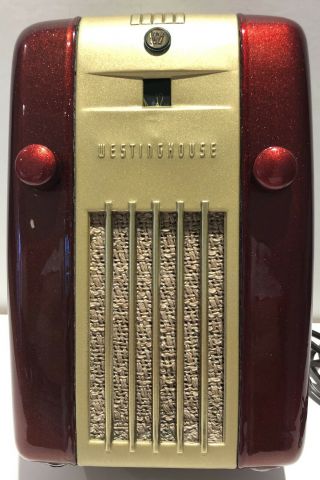 Vintage 1945 Westinghouse Art Deco Retro Red Metal Speck Radio H - 125