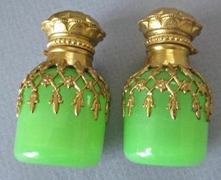 2 Antique French PERFUME Scent Bottles Green OPALINE GILT Ormolu Filigree Caddy 4