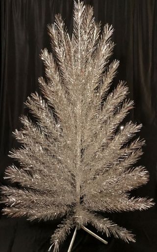 Vtg 60s Mid Century 6 ' Evergleam Silver Aluminum Christmas Tree 94 Branches 8